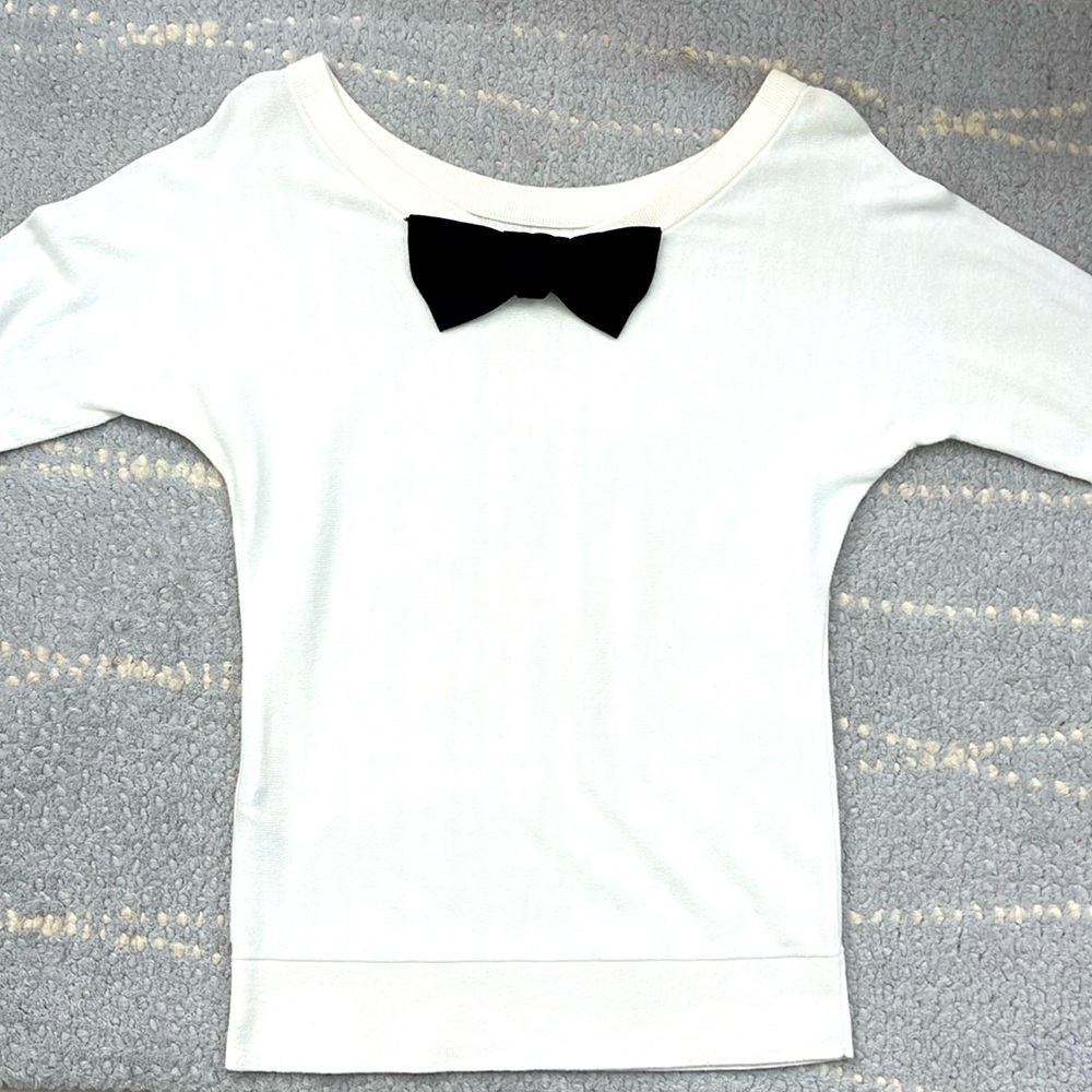 Classic Kate Spade New York Winter White Boat Neck Sweater with Black Bow